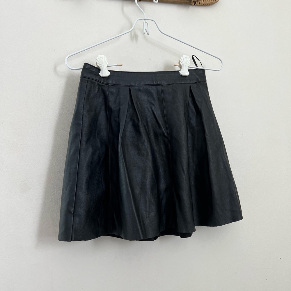 Pleated faux leather mini skirt, XS